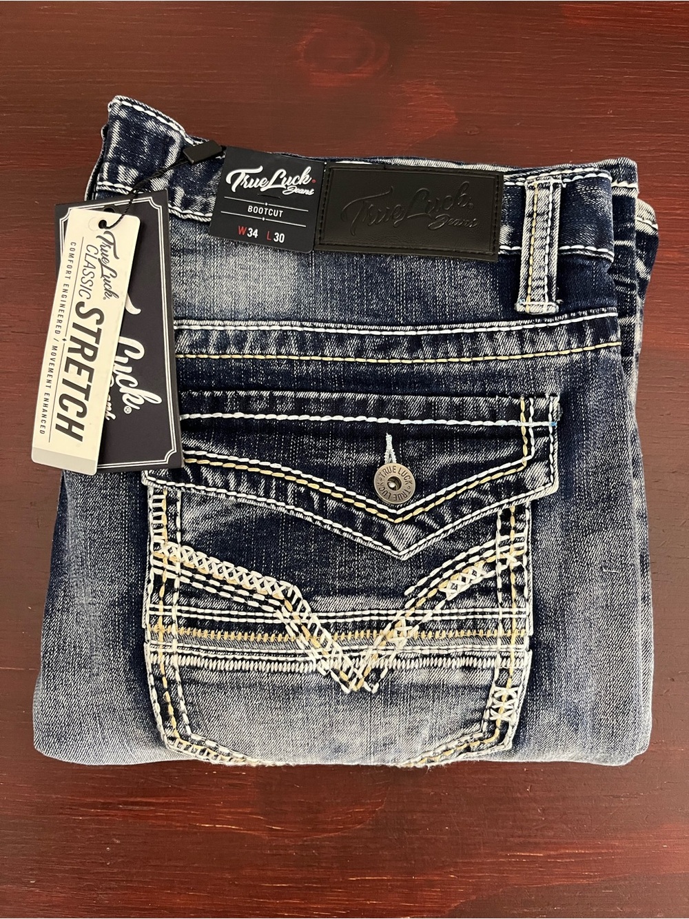 True Luck Men`s Jeans Bootcut Medium Wash 34x30 NWT Embroidered